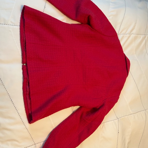 Blazer - Picture 2 of 3